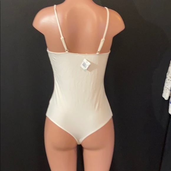 NWT LITTLE BLACK BODYSUIT White Knit Top Blouse - Picture 6 of 8